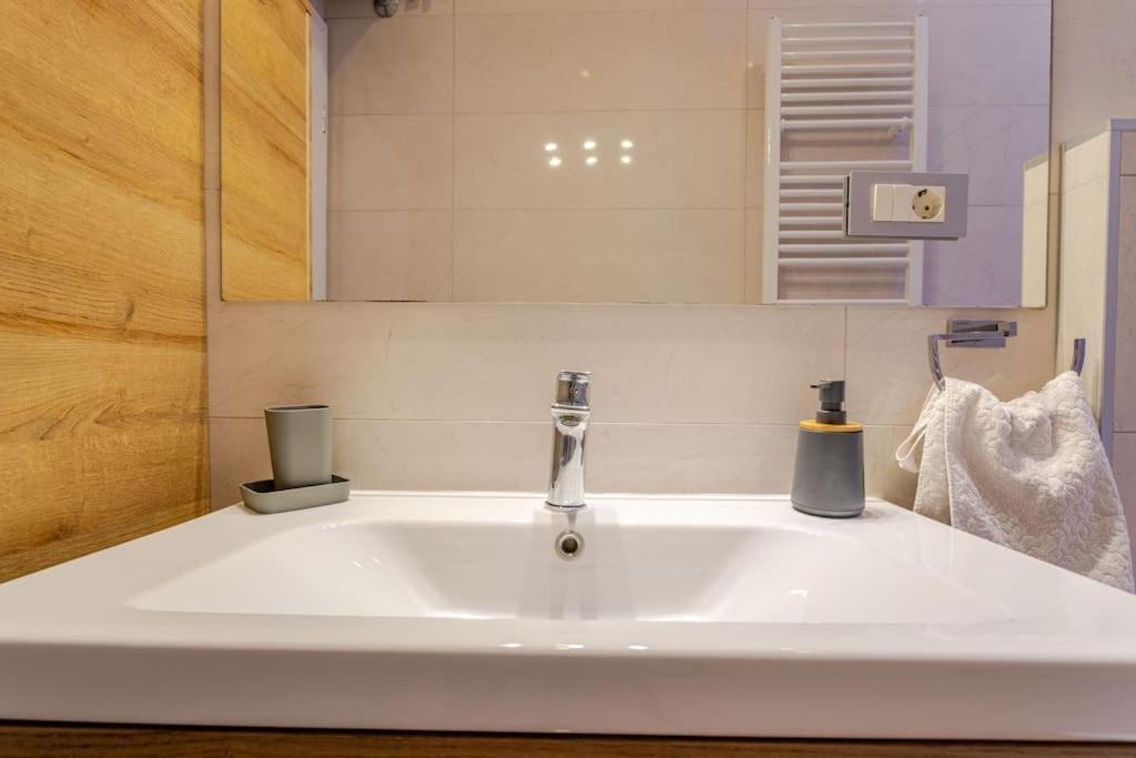 Apartment Bacvice Split Extérieur photo